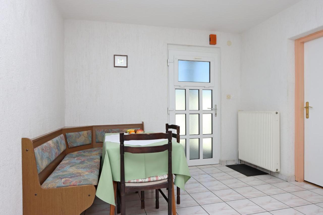 Apartments With A Parking Space Crikvenica - 12592 外观 照片